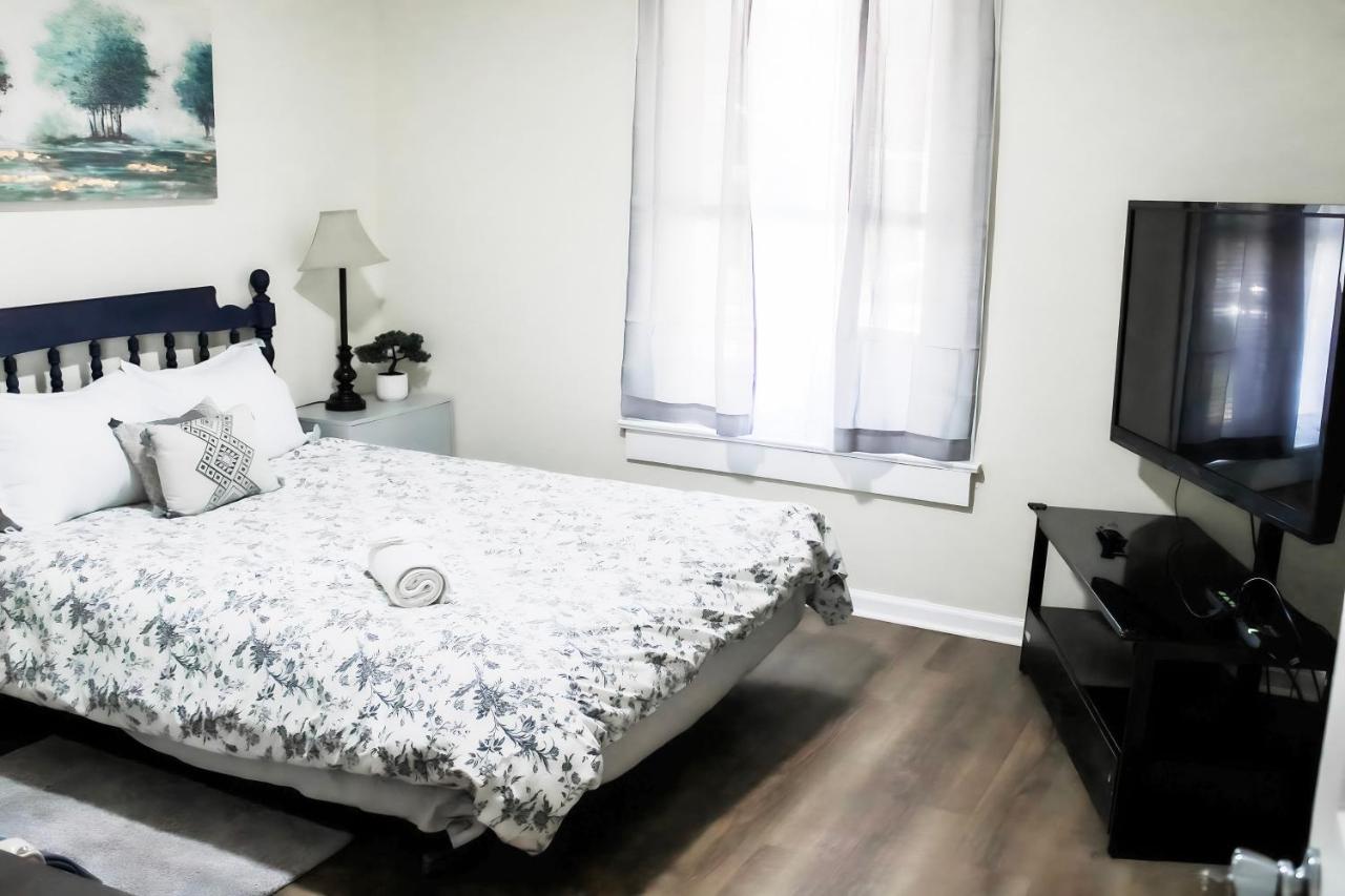 Cozy City Retreat Near Downtown Indianapolis- Private Bedroom Exterior foto